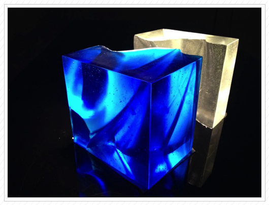 Blue Cut Cube - Winter
2013 - 2014
Cast Soda Lime Glass (2 pieces)
10 x 10 x 10 in.
$18,000