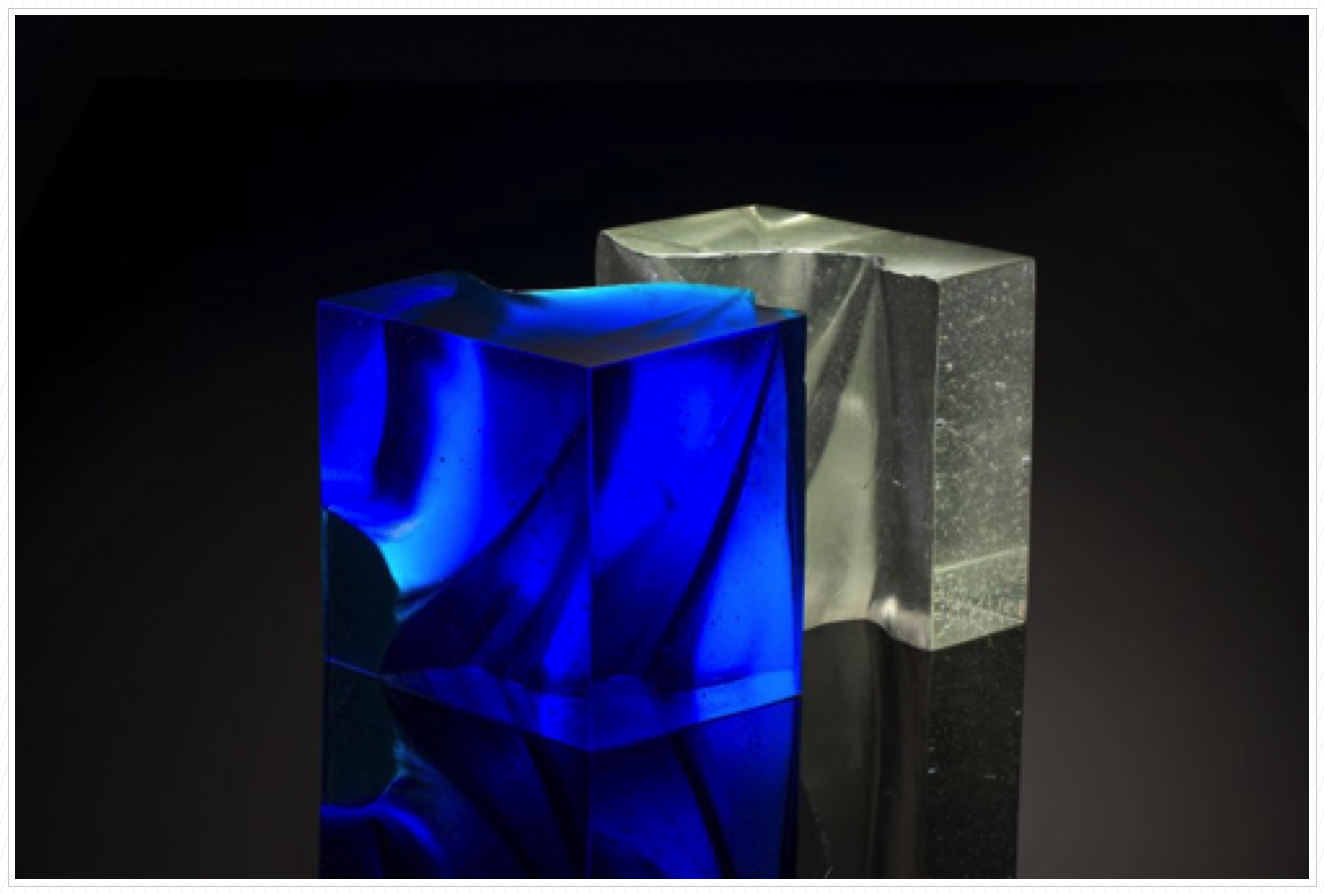 Blue Cut Cube
2014
Cast Soda Lime Glass (2 pieces)
10 x 14 x 10 in.
$18,000
