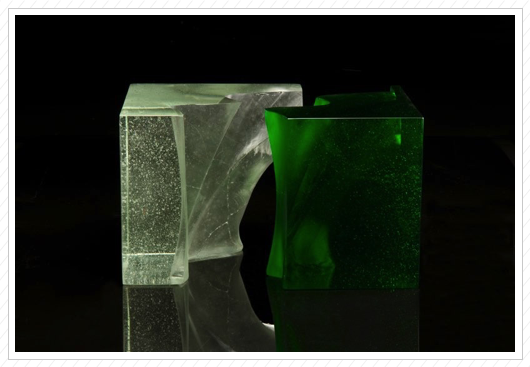 Green Cut Cube - Spring
2014
Cast Soda Lime Glass (2 pieces)
10 x 10 x 10 in.
$18,000