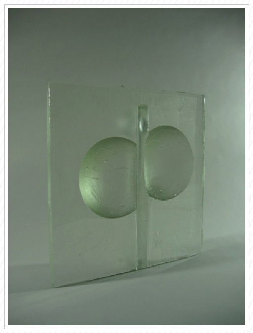 White Spirit Arriving
2005
Soda Lime Glass
20 x 20 x 4 in.
$8000